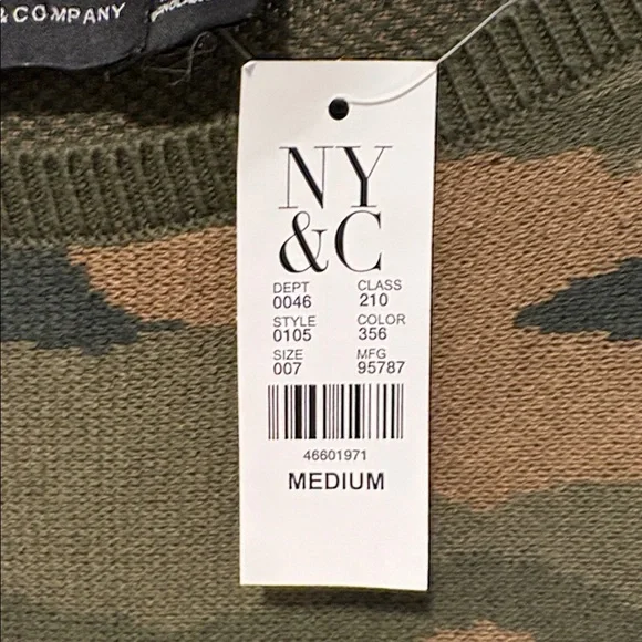 NY & Company Green Camo Knit Boat Neck Top Medium NWT - Picture 5 of 6